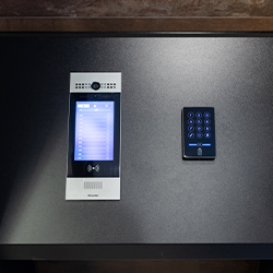 THE BLOOM  セキュリティ